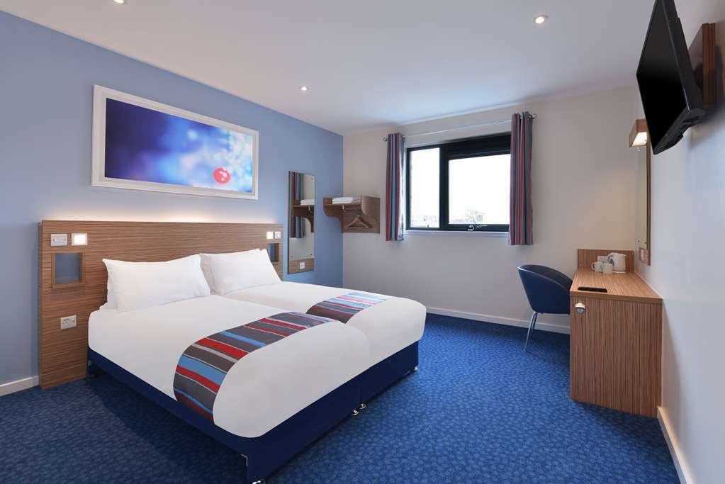 Travelodge Milton Keynes Old Stratford Zimmer foto